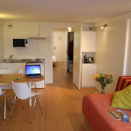 Hotel Pierre Blanche Chatillon-en-Michaille Habitación foto
