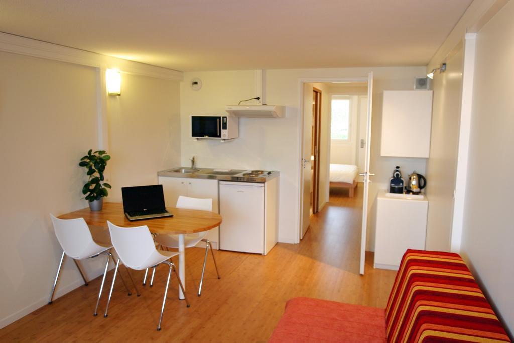 Hotel Pierre Blanche Chatillon-en-Michaille Habitación foto
