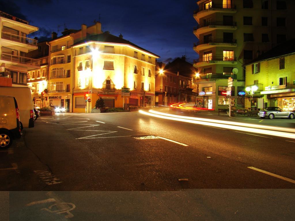 Hotel Pierre Blanche Chatillon-en-Michaille Exterior foto