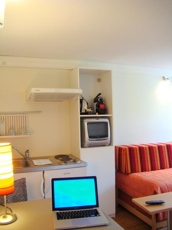 Hotel Pierre Blanche Chatillon-en-Michaille Habitación foto